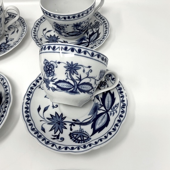 Rosella Onion Pattern set of 6 cups and saucers - Picture 2 of 13